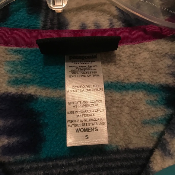 SOLD…Patagonia Pull Over - Picture 4 of 4